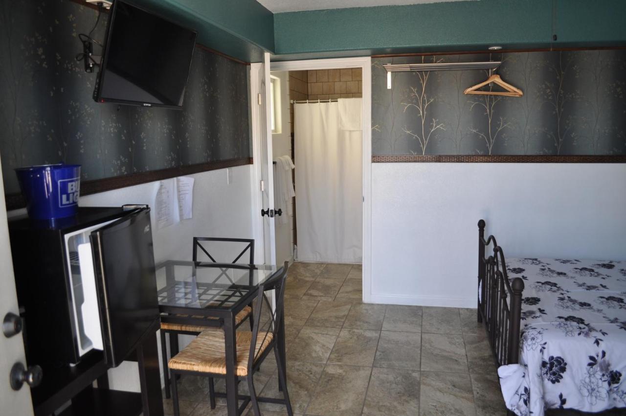 K7 Bed And Breakfast Pahrump Exterior photo
